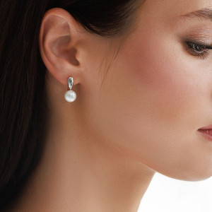 Cercei argint cu perle naturale albe si tortita DiAmanti SK22510EL_W-G (Argint 925‰ 2,8 g.) Cercei argint cu perle naturale albe si tortita DiAmanti SK22510EL_W-G (Argint 925‰ 2,8 g.)